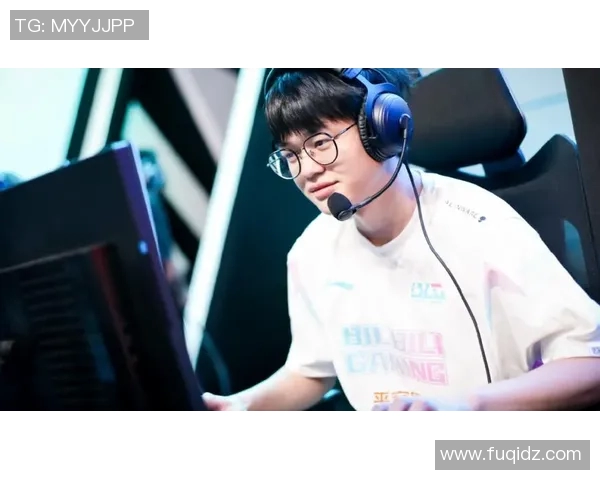 JDGGALA飞机助力战队飞向胜利巅峰展现电竞新风采 JDGGALA飞机助力战队飞向胜利巅峰展现电竞新风采