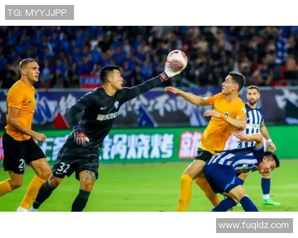 深圳队再次获得中超冠军，队员表现出色引发球迷热议